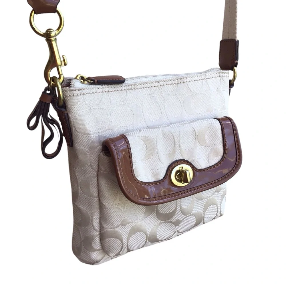 Coach Campbell Signature Twill Swingpack